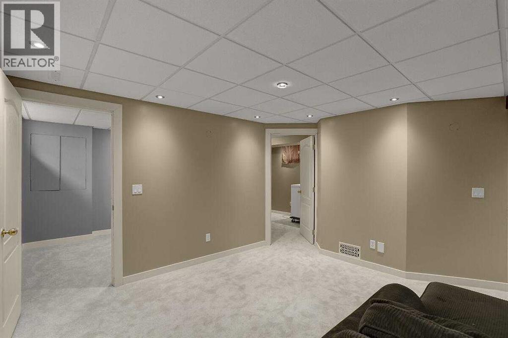 274 Somerside Park SW, Calgary, Alberta  T2Y 3G5 - Photo 25 - A2326557
