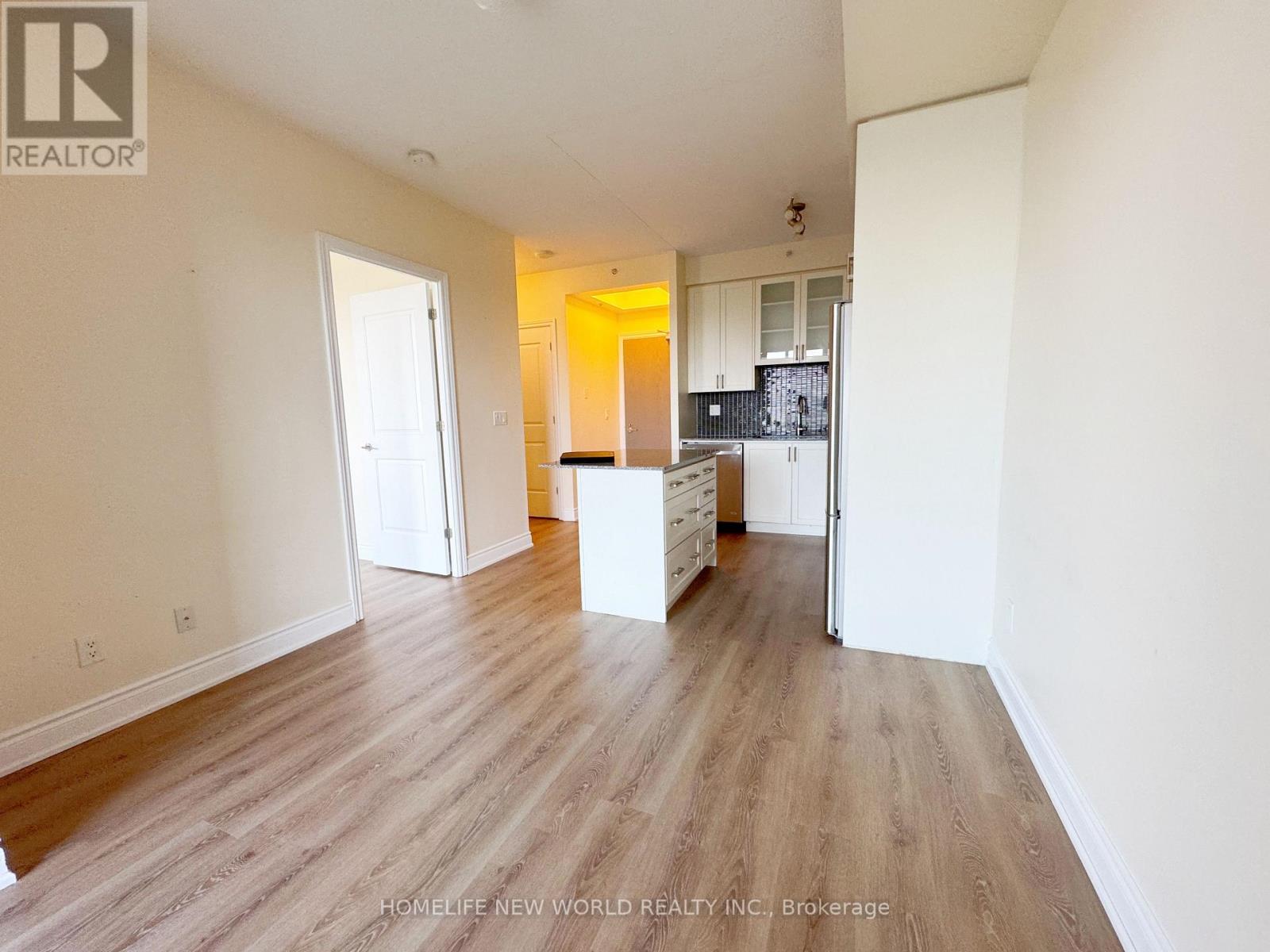 603B - 9090 YONGE STREET