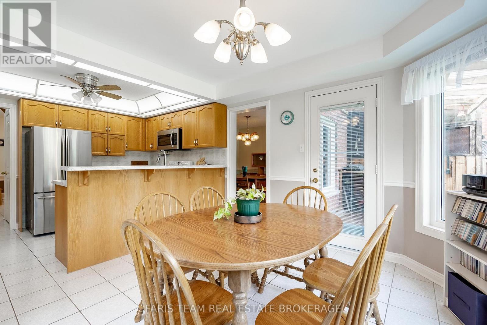 491 Ferndale Drive N, Barrie (Northwest), Ontario  L4N 7X7 - Photo 11 - S13526954