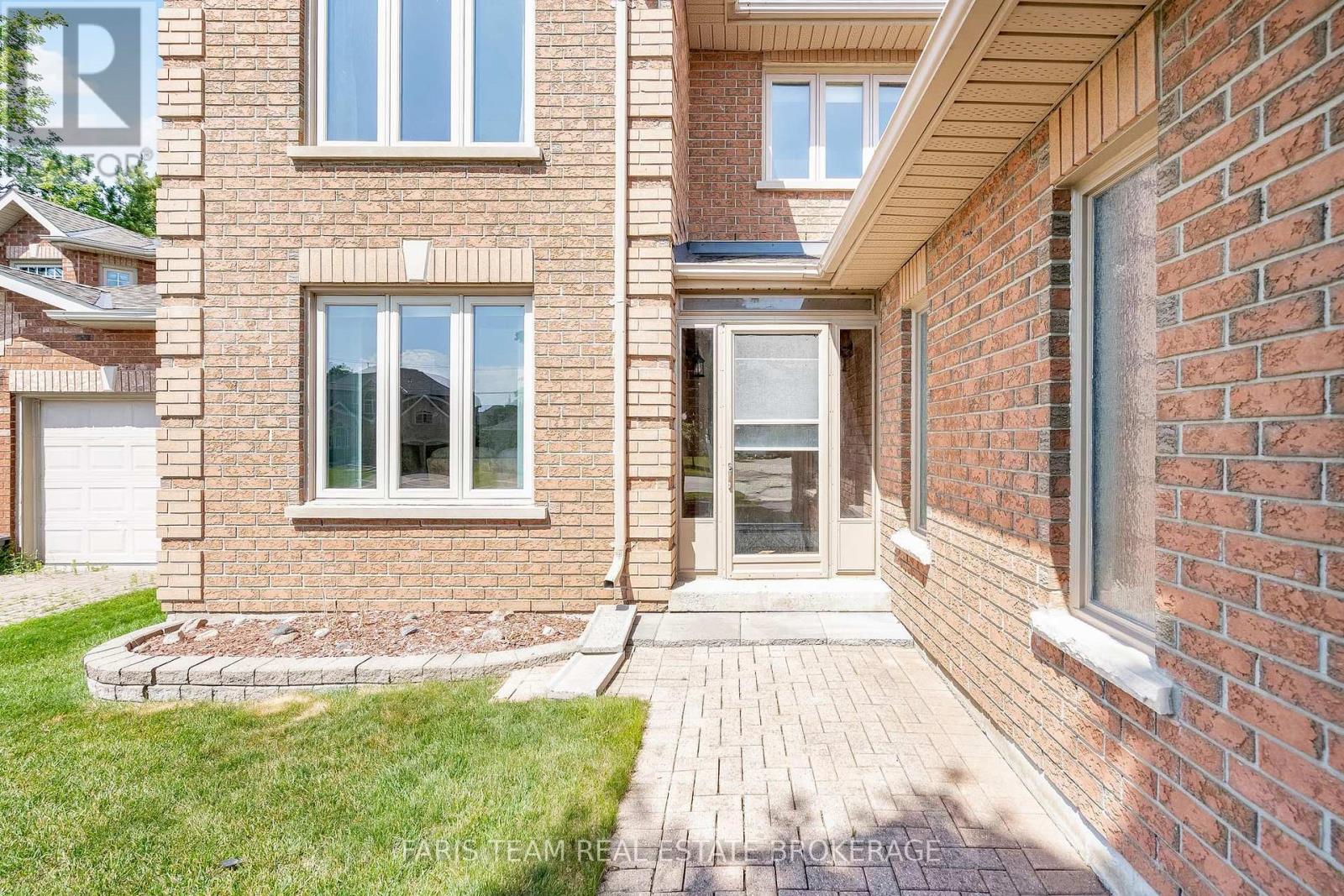 491 Ferndale Drive N, Barrie (Northwest), Ontario  L4N 7X7 - Photo 4 - S13526954