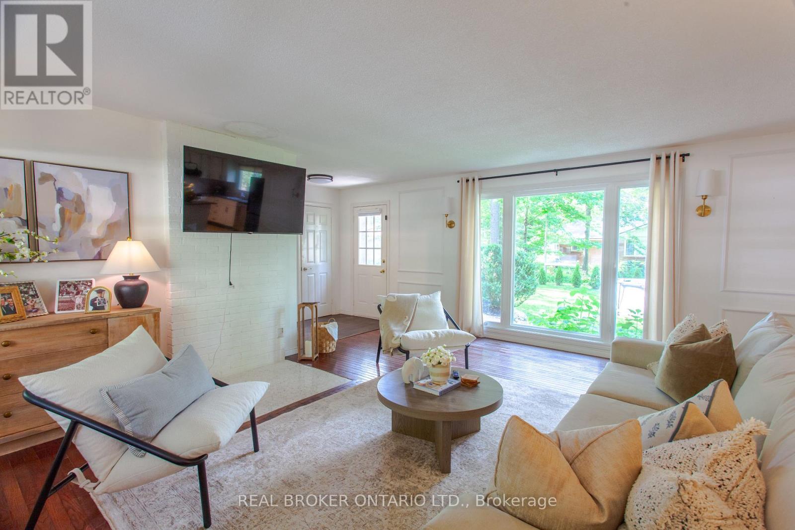 1880 Glen Oak Lane, Severn, Ontario L3V 7J1 - Photo 6 - S13527152