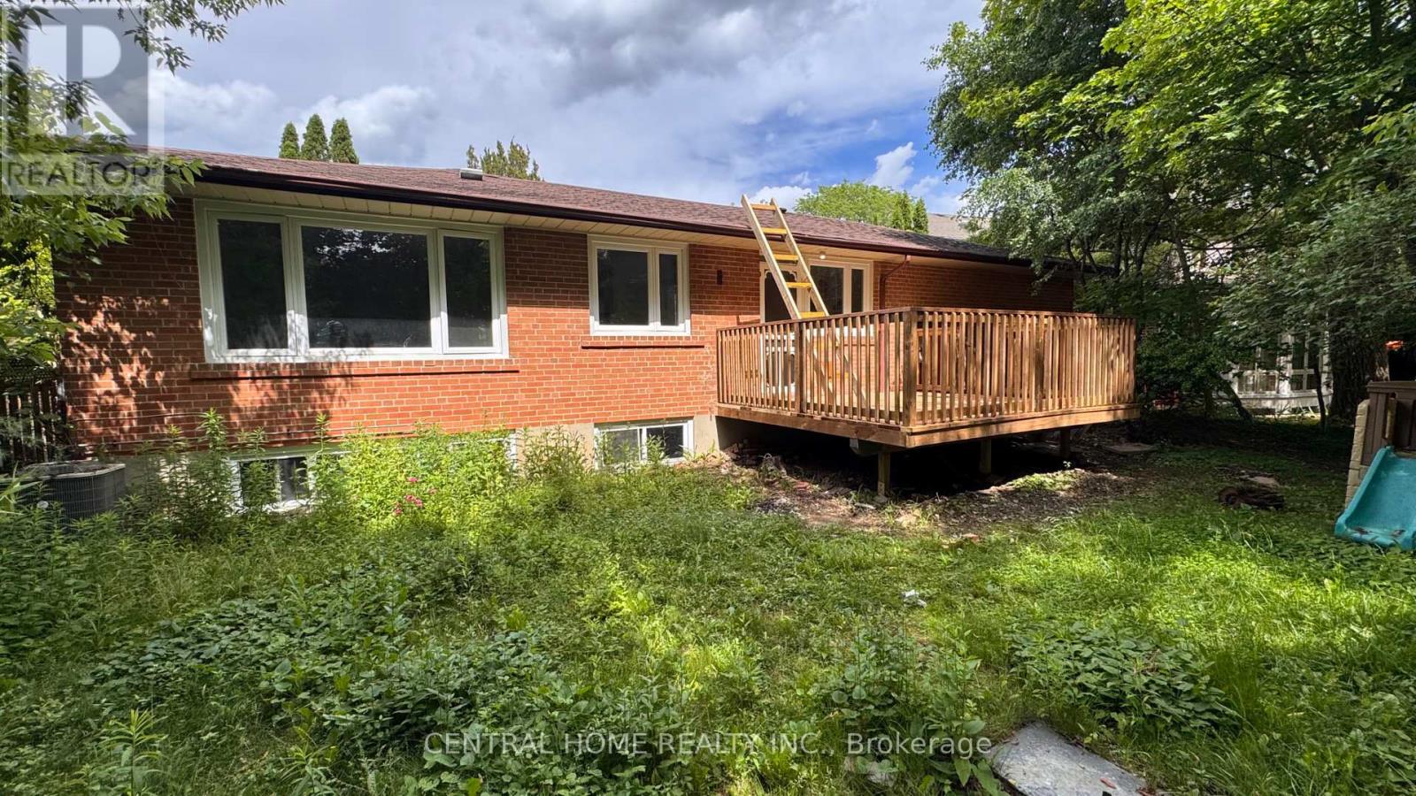 100 Burbank Drive, Toronto, Ontario  M2K 1N4 - Photo 25 - C13483748
