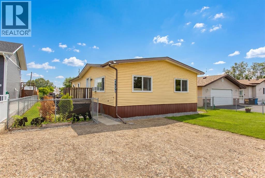 4915 48 Street, clive, Alberta