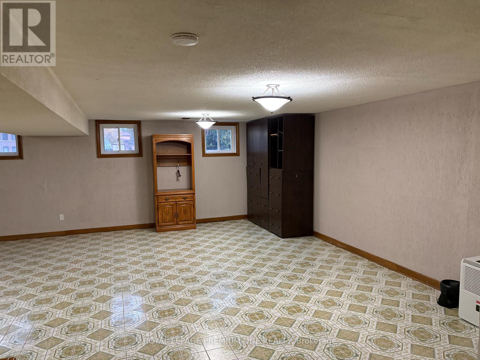 Lower - 14 Valleycrest Drive, King, Ontario  L7B 1G1 - Photo 4 - N13525794