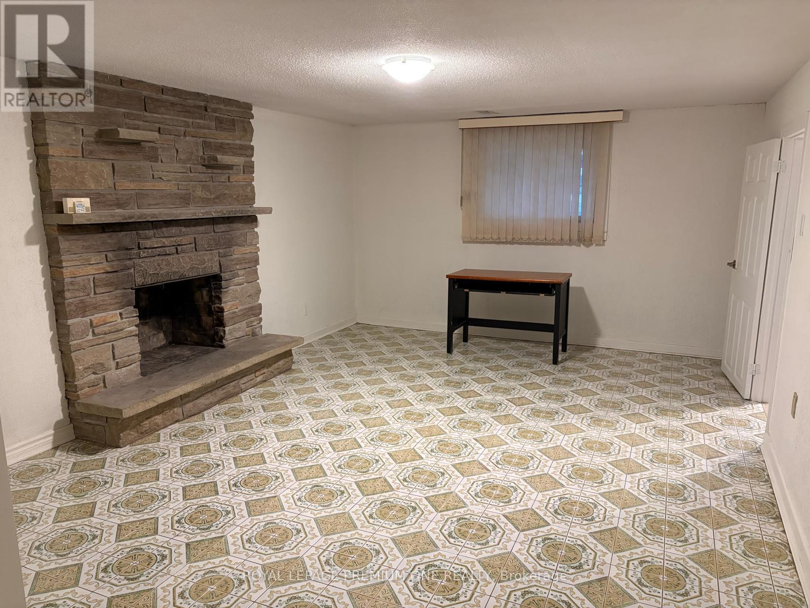 Lower - 14 Valleycrest Drive, King, Ontario  L7B 1G1 - Photo 6 - N13525794