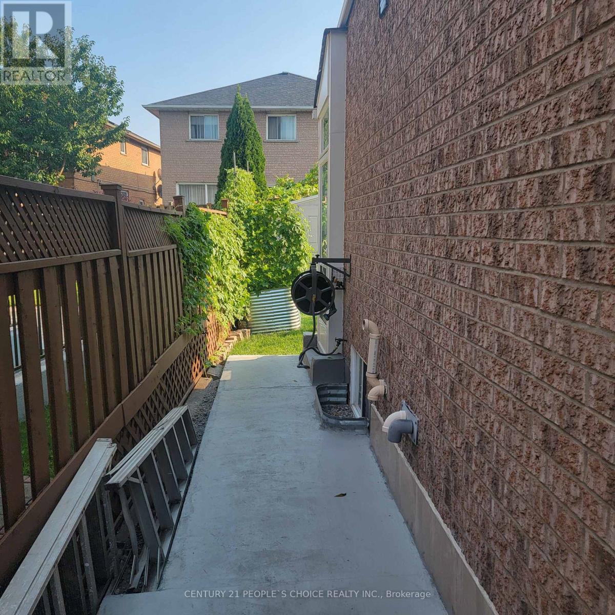 Bsmt - 31 Pinecone Drive, Toronto, Ontario  M9W 7B5 - Photo 15 - W13527020