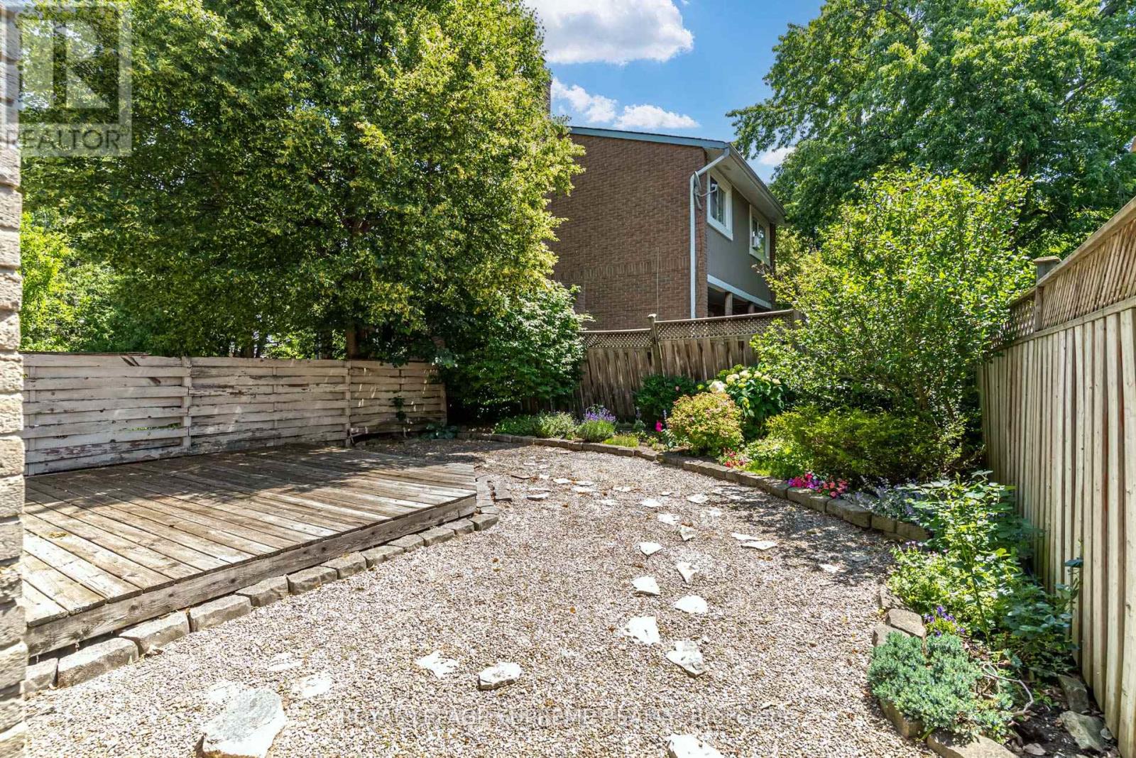 88 Salisbury Circle, Brampton, Ontario  L6V 2Z5 - Photo 23 - W13527028