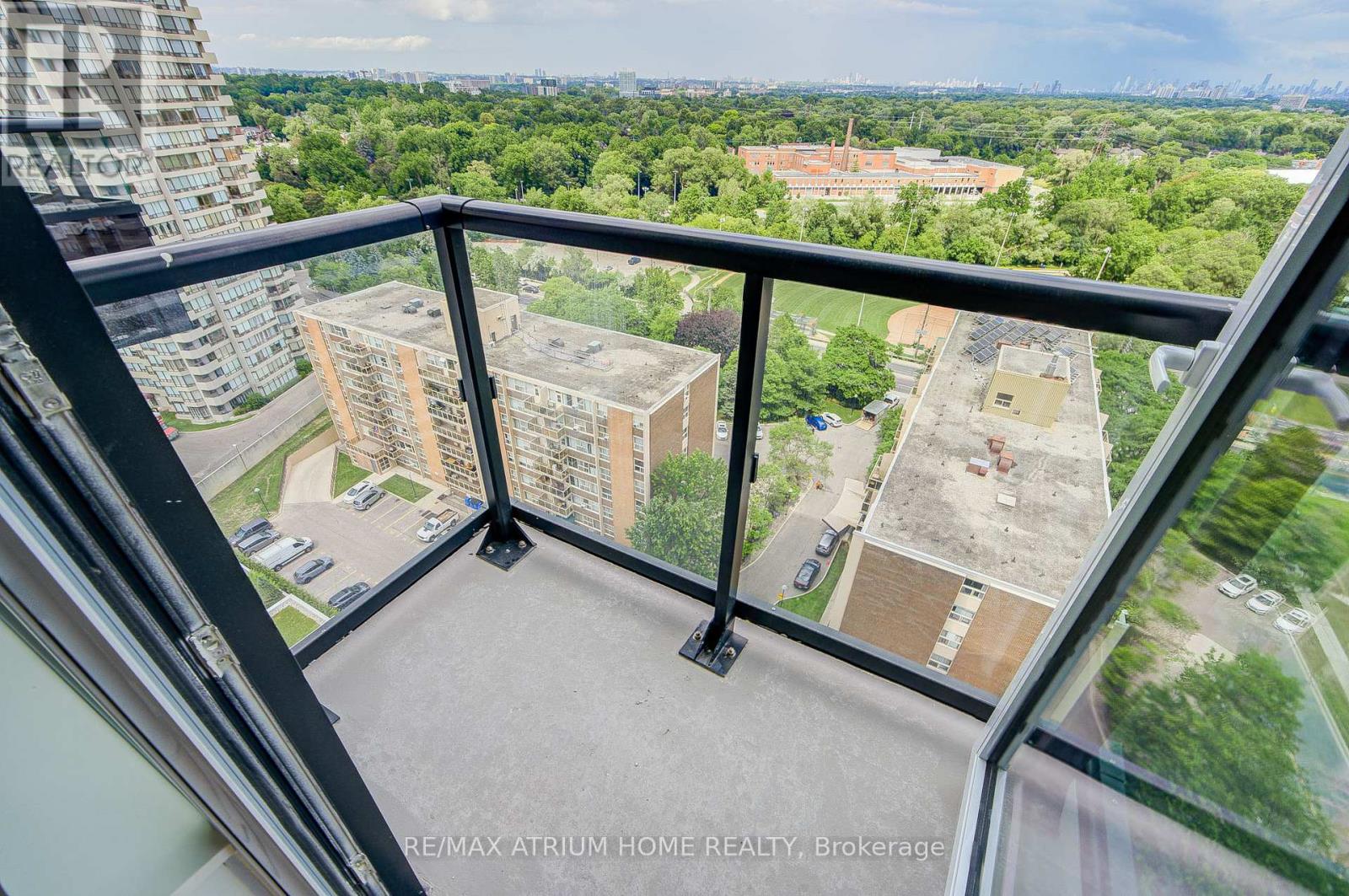 1602 - 60 Central Park Roadway, Toronto, Ontario M9A 0E6 - Photo 31 - W13527058