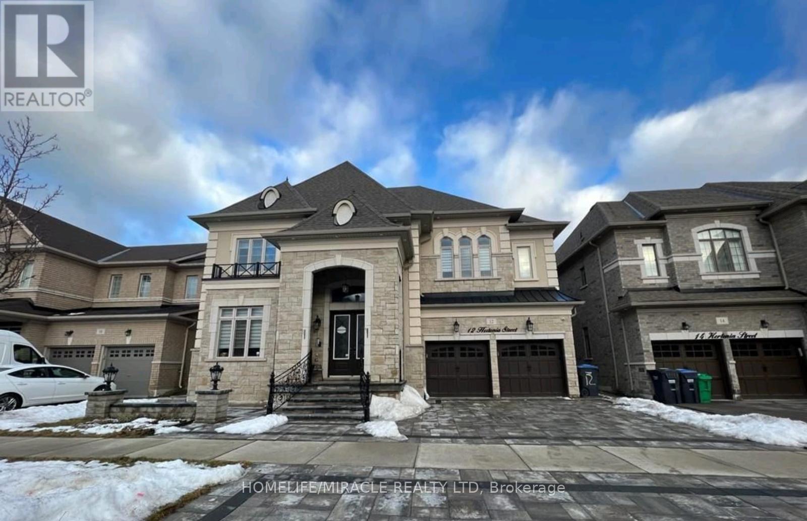 12 Hertonia Street, Brampton, Ontario  L6P 4E6 - Photo 2 - W13527208