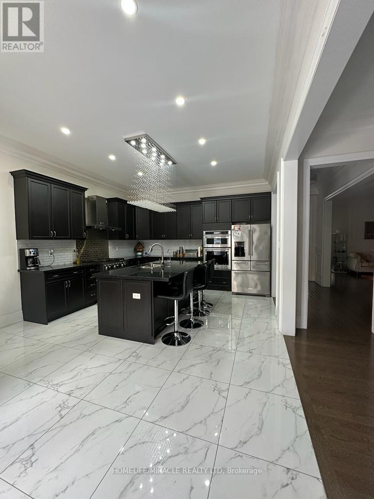 12 Hertonia Street, Brampton, Ontario  L6P 4E6 - Photo 3 - W13527208