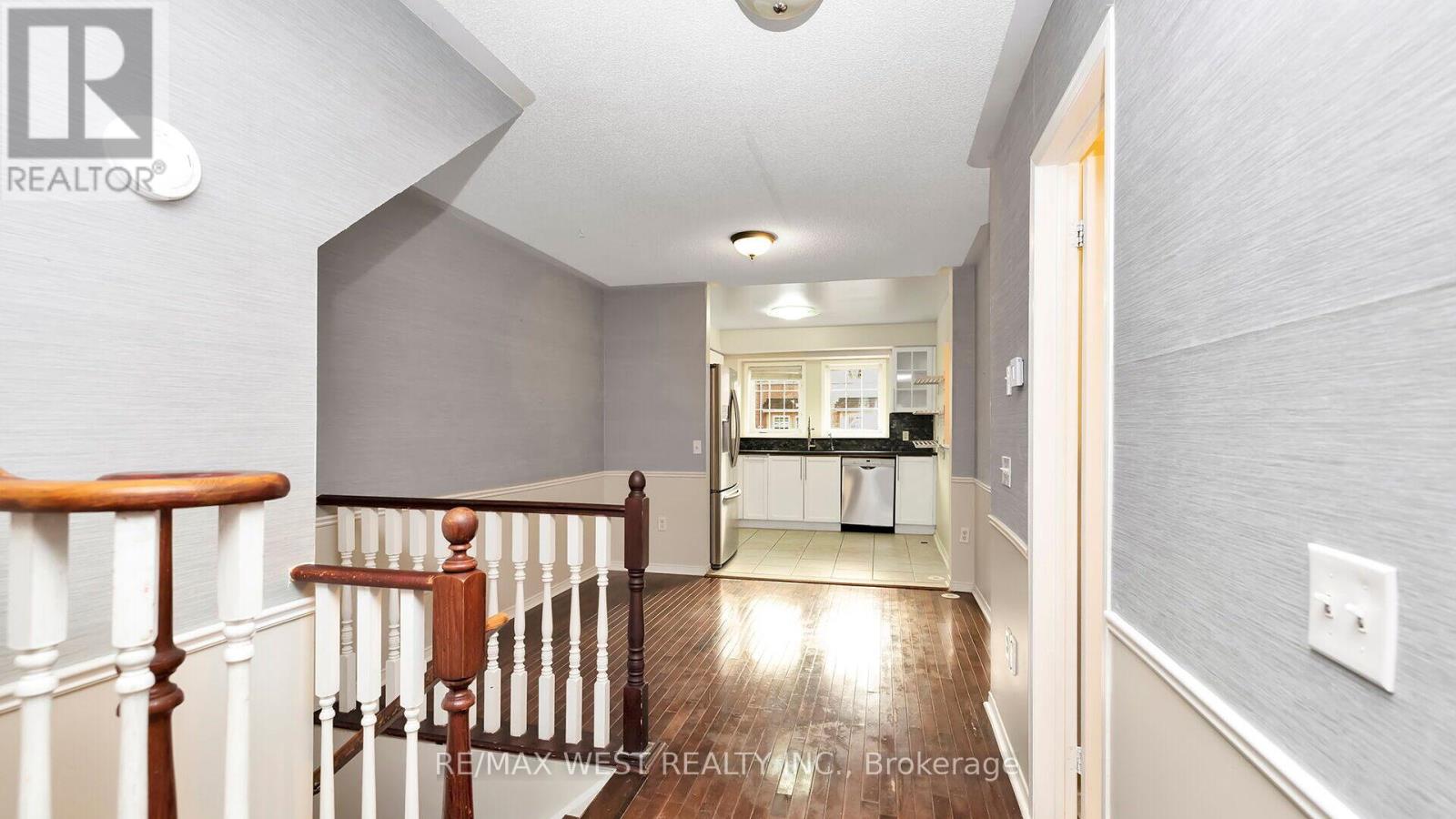 75 - 50 STRATHAVEN DRIVE
