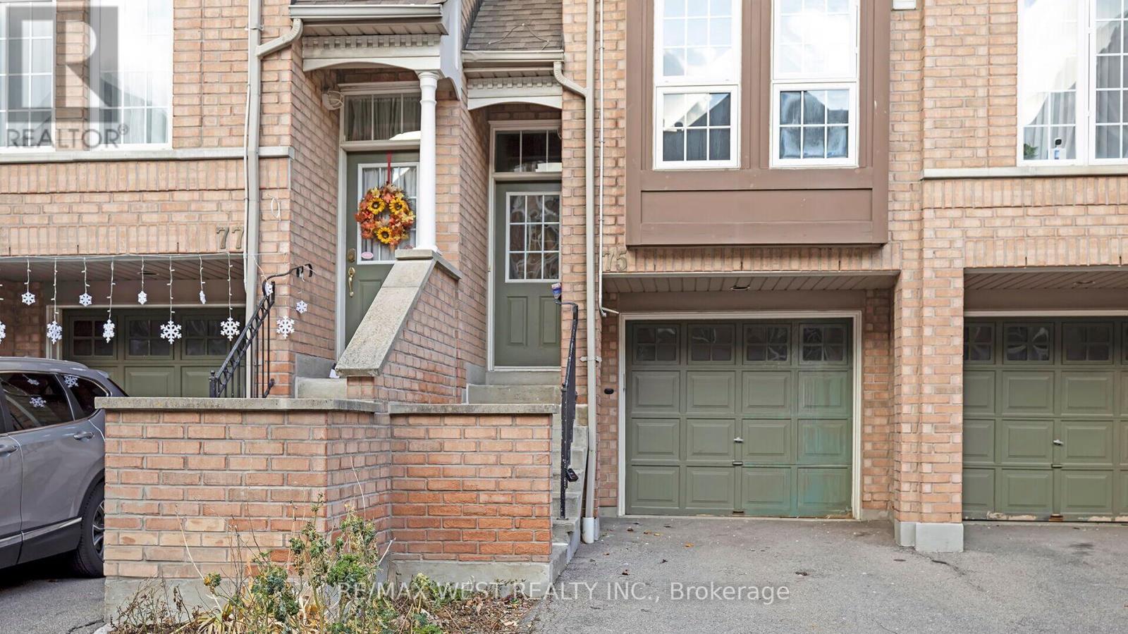 75 - 50 Strathaven Drive, Mississauga, Ontario L5R 4E7 - Photo 2 - W13527212
