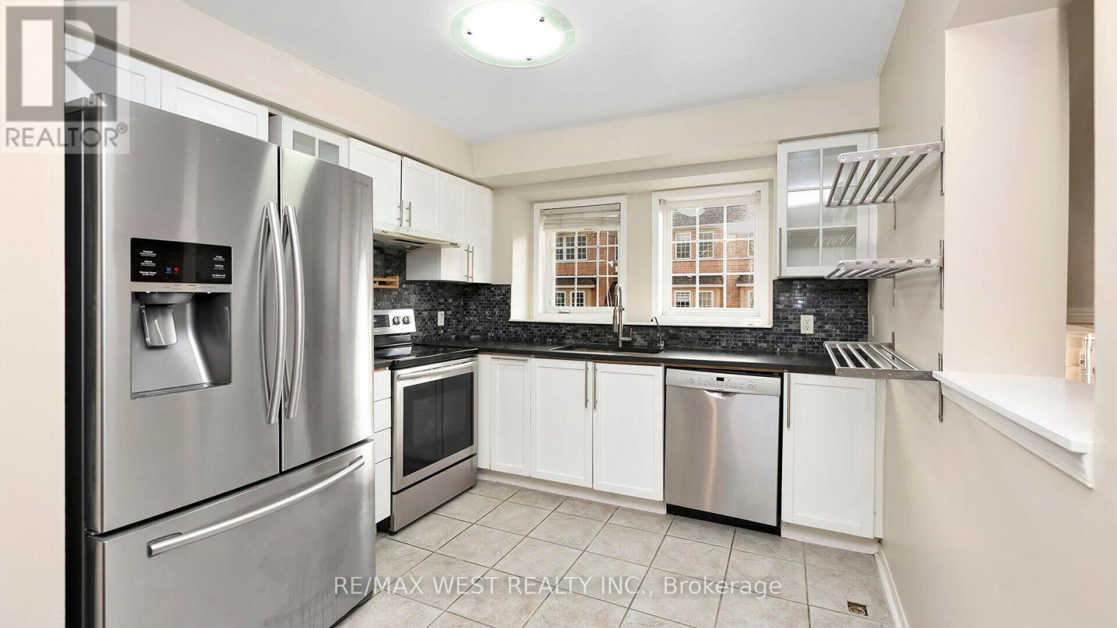 75 - 50 Strathaven Drive, Mississauga, Ontario L5R 4E7 - Photo 6 - W13527212