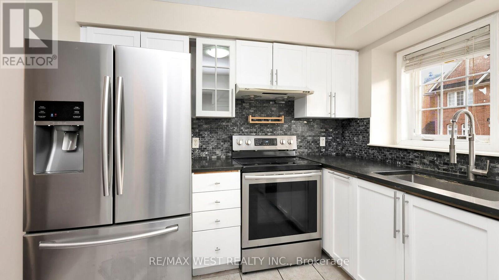 75 - 50 Strathaven Drive, Mississauga, Ontario L5R 4E7 - Photo 7 - W13527212