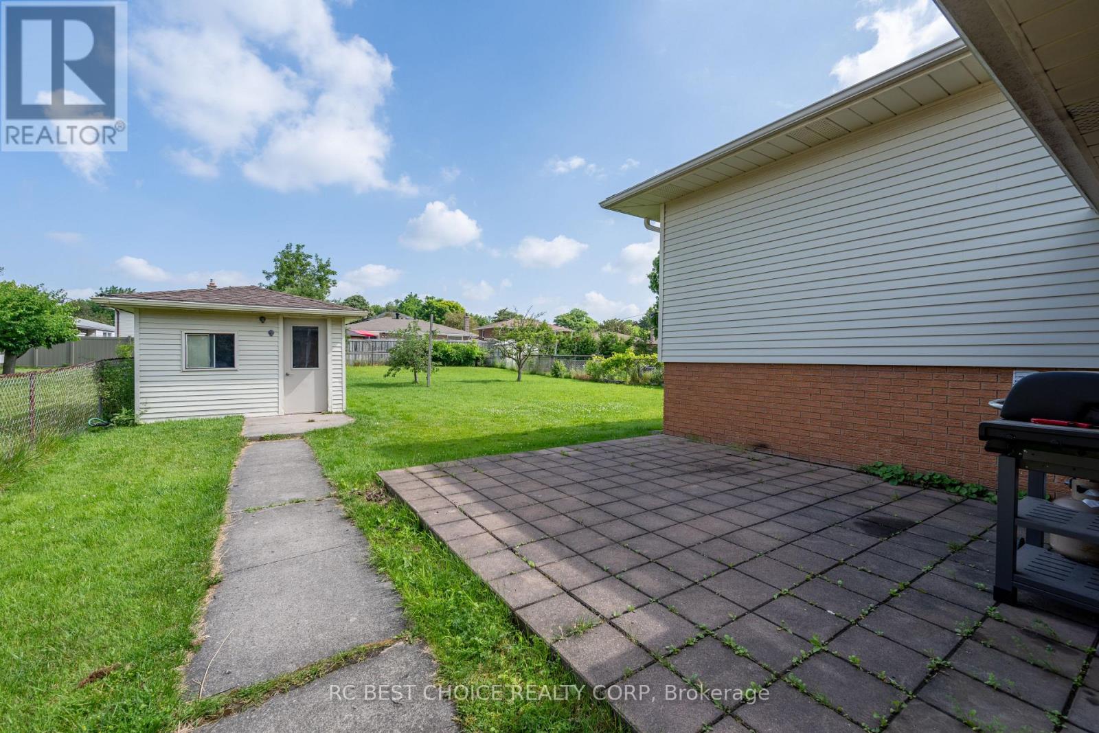 7 Harrow Court, London South, Ontario N6C 5A6 - Photo 4 - X13527040