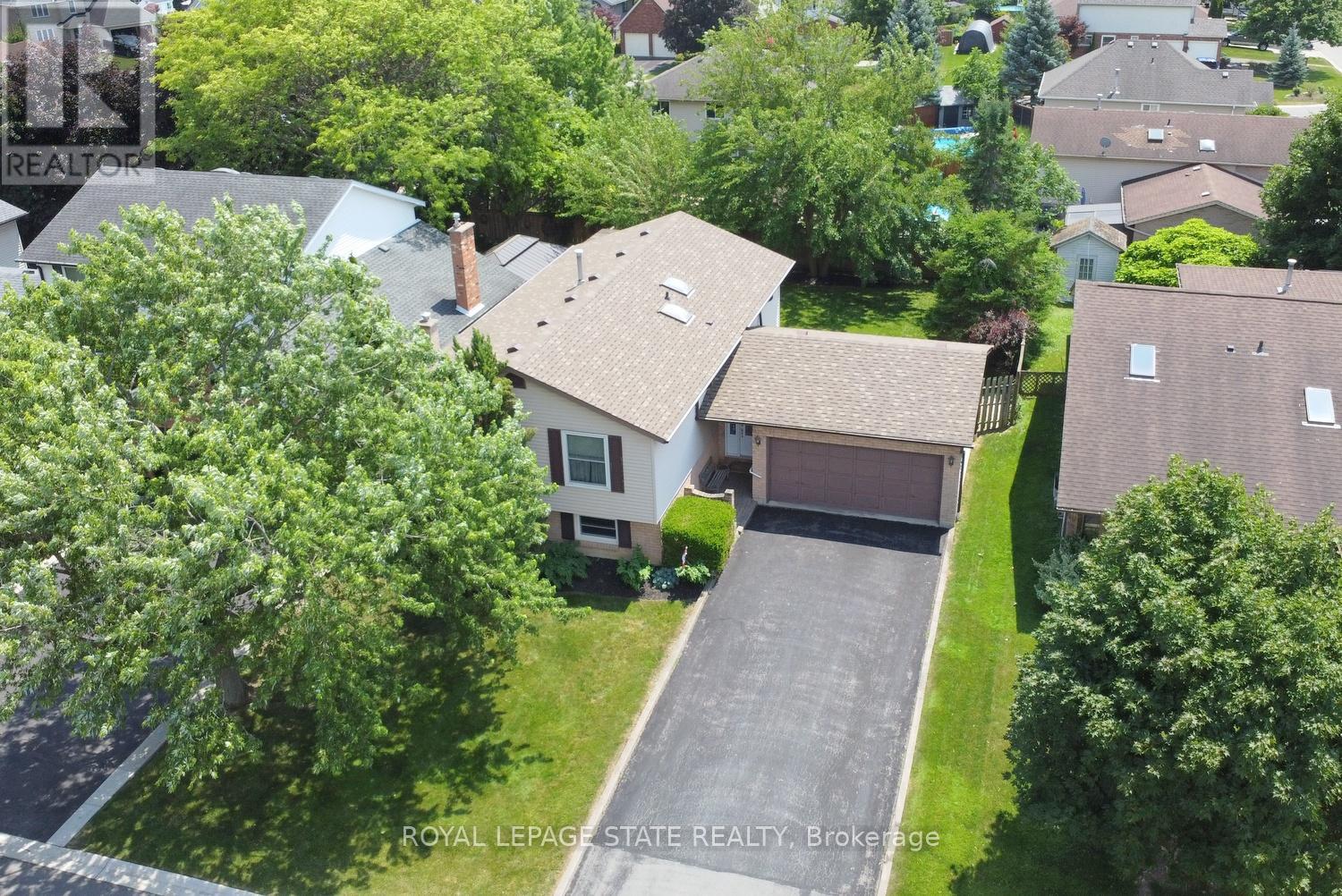 32 Mcmaster Drive, Haldimand, Ontario  N3W 1H5 - Photo 2 - X13527056