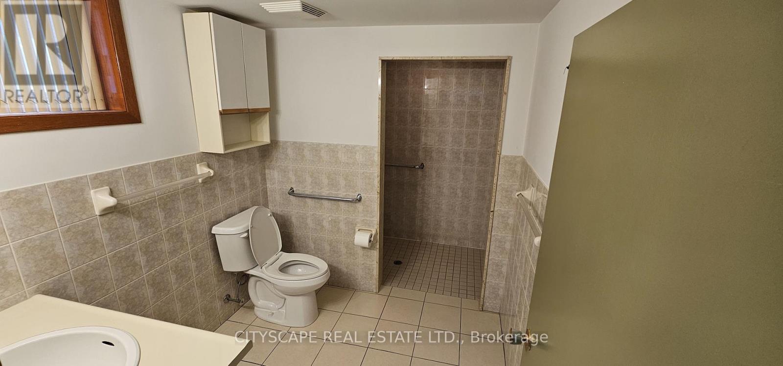 Basement - 49 Algoma Street, Toronto, Ontario  M8Y 1C4 - Photo 10 - W13526826