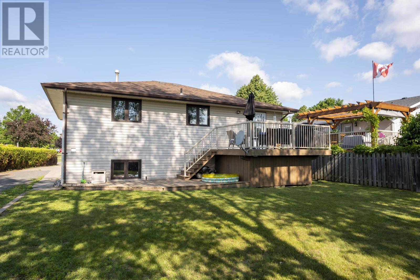 107 Sapphire Dr, Thunder Bay, Ontario  P7G 1A8 - Photo 40 - TB2601797