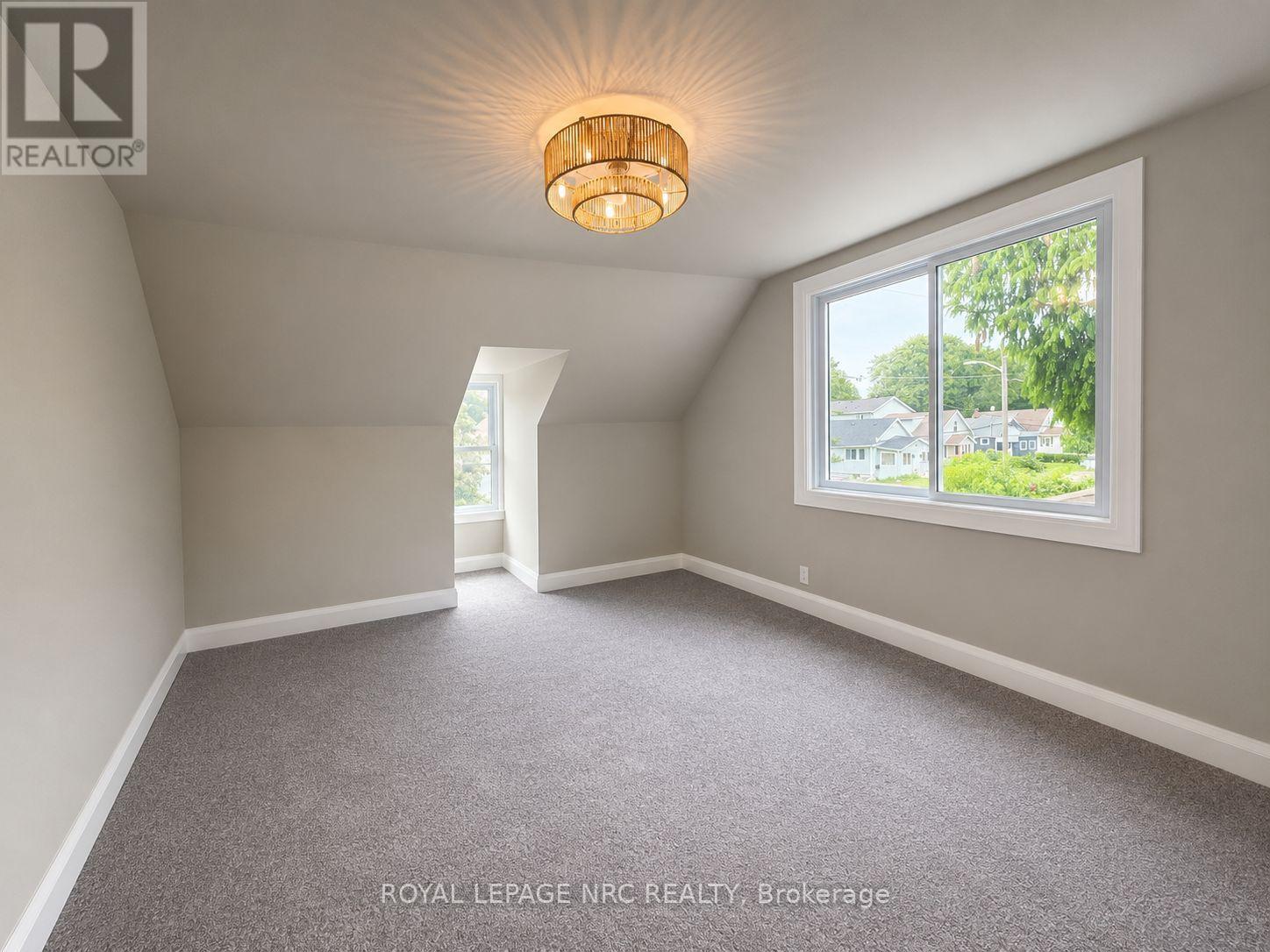 6486 Culp Street, Niagara Falls, Ontario  L2G 2C1 - Photo 11 - X13527280