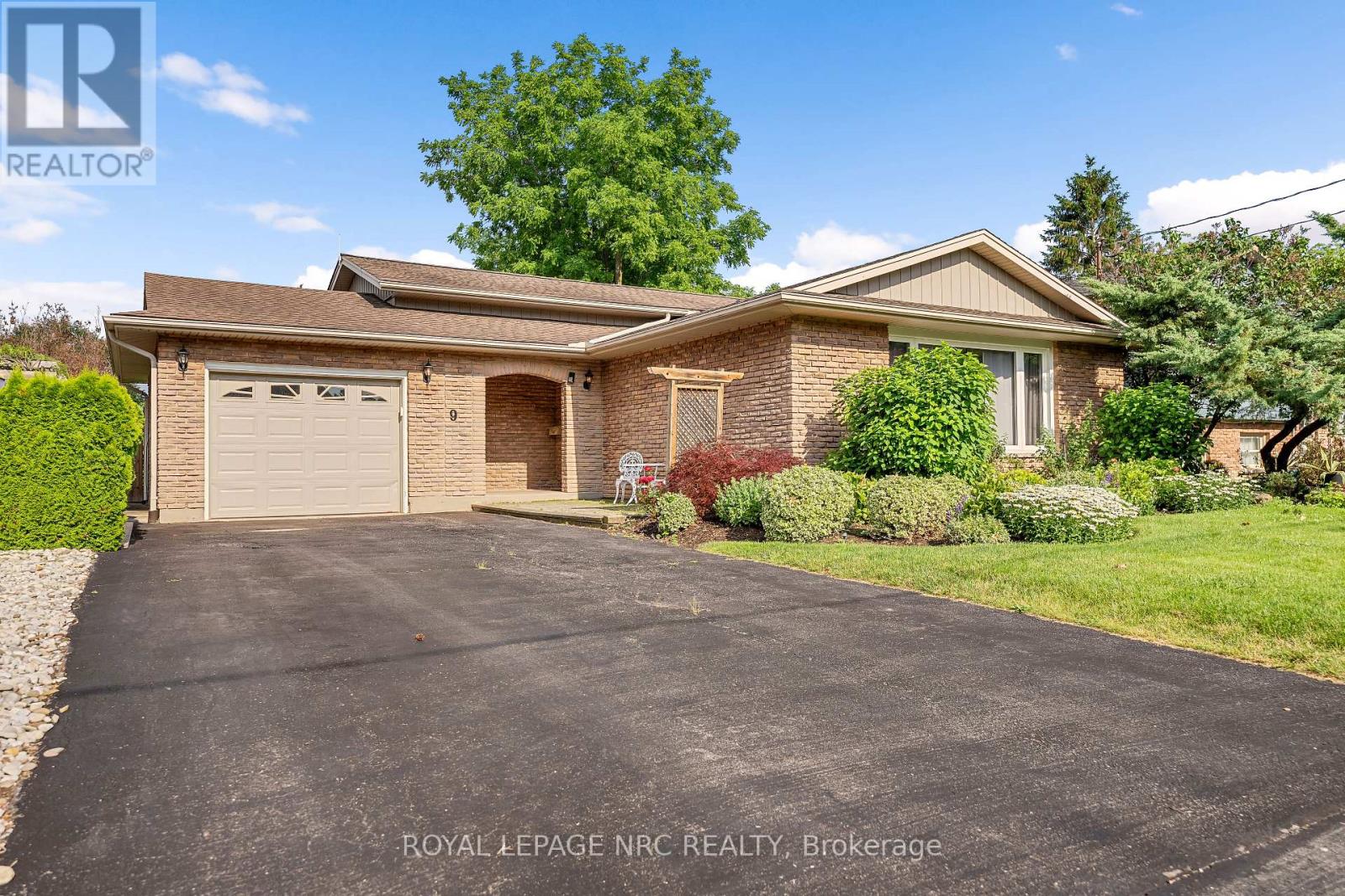 9 SANDY COVE DRIVE, St. Catharines, Ontario
