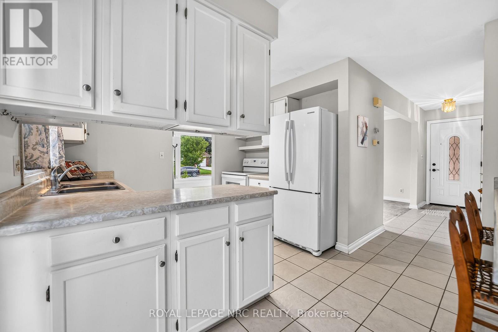 9 Sandy Cove Drive, St. Catharines, Ontario  L2N 5Z3 - Photo 15 - X13527422