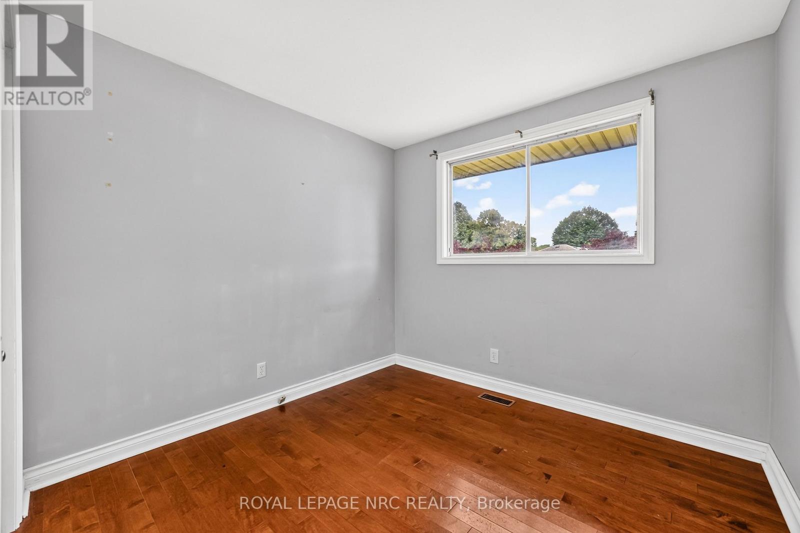 9 Sandy Cove Drive, St. Catharines, Ontario  L2N 5Z3 - Photo 24 - X13527422