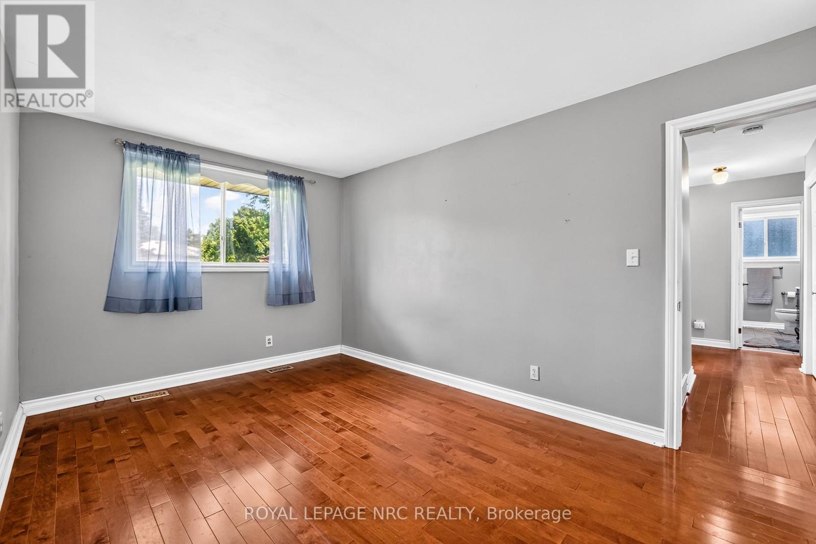 9 Sandy Cove Drive, St. Catharines, Ontario  L2N 5Z3 - Photo 29 - X13527422