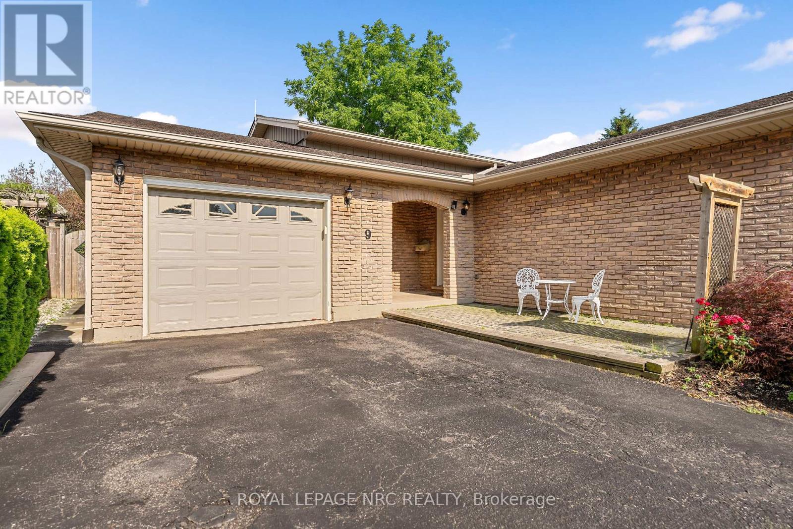 9 Sandy Cove Drive, St. Catharines, Ontario  L2N 5Z3 - Photo 4 - X13527422
