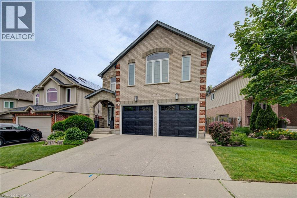 19 Bridleridge Street, Kitchener, Ontario  N2P 2T9 - Photo 2 - 40845451