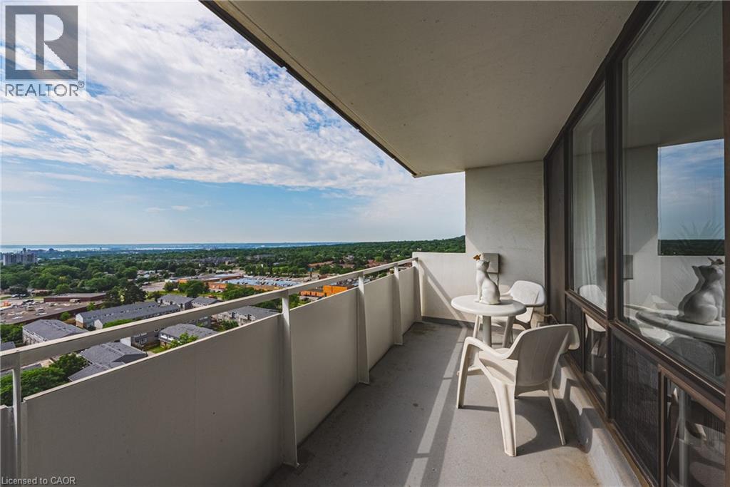 2055 Upper Middle Road Unit# 1504, Burlington, Ontario  L7P 3P4 - Photo 11 - 40837269
