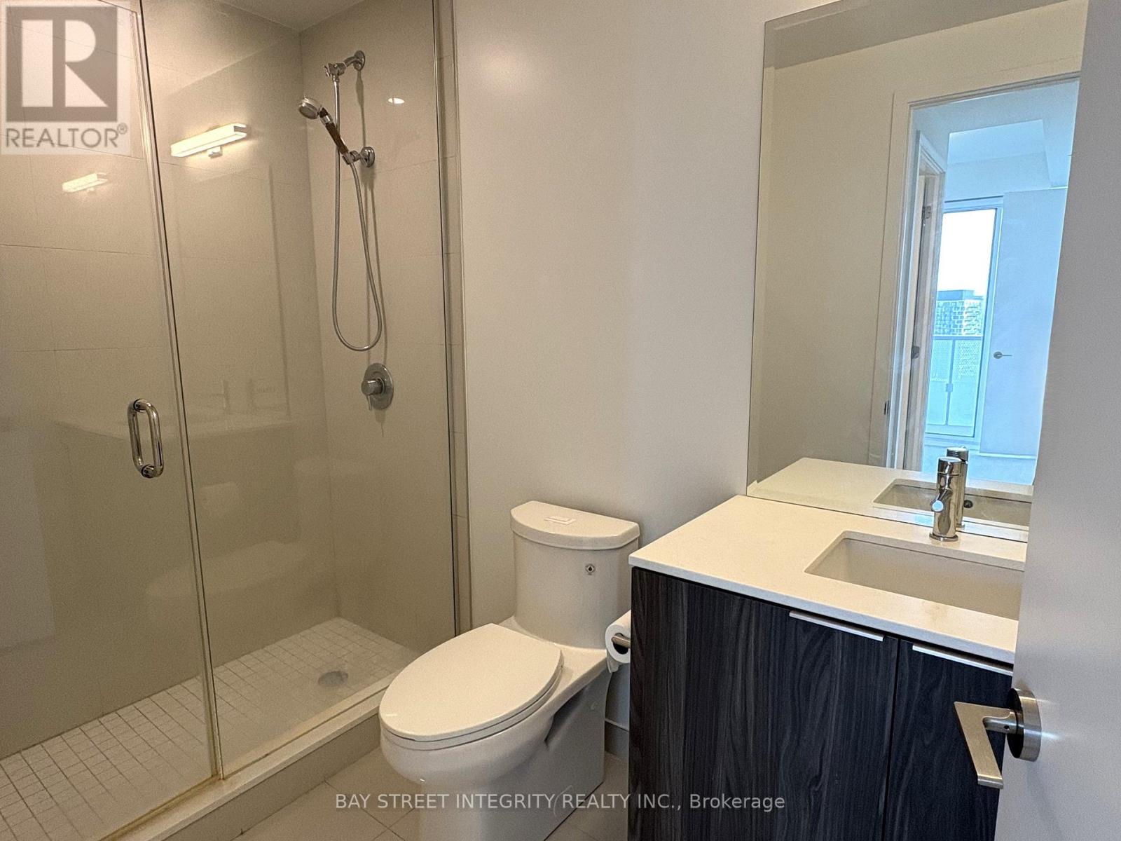 2708 - 15 Queens Quay E, Toronto, Ontario M5E 0A4 - Photo 11 - C13527412