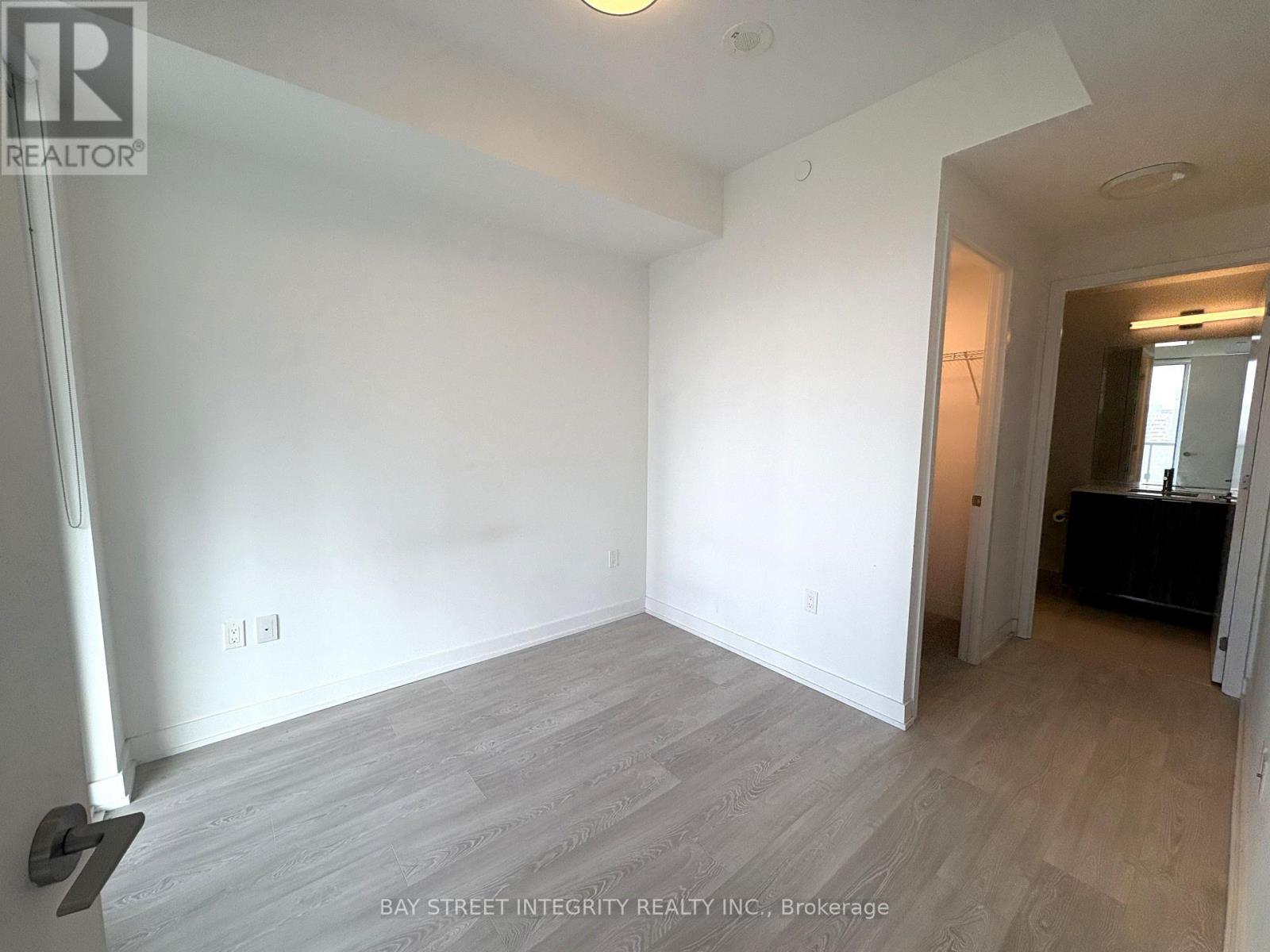 2708 - 15 Queens Quay E, Toronto, Ontario M5E 0A4 - Photo 8 - C13527412