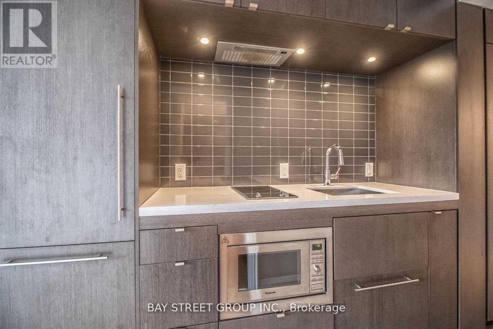 1608 - 155 Yorkville Avenue, Toronto, Ontario M5R 0B4 - Photo 8 - C13527416