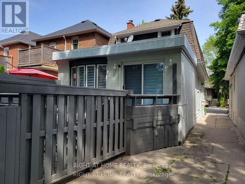 357 Old Orchard Grove, Toronto, Ontario M5M 2G1 - Photo 3 - C13527418