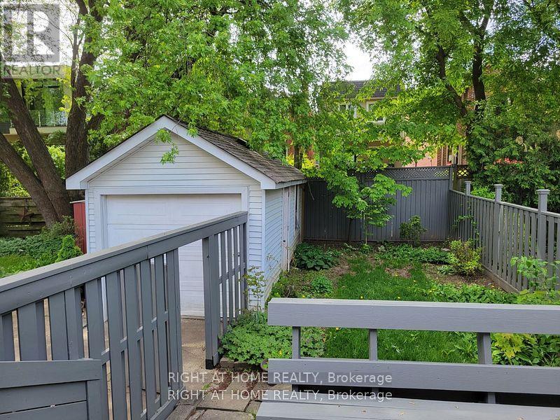 357 Old Orchard Grove, Toronto, Ontario M5M 2G1 - Photo 7 - C13527418