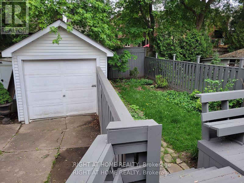 357 Old Orchard Grove, Toronto, Ontario M5M 2G1 - Photo 9 - C13527418