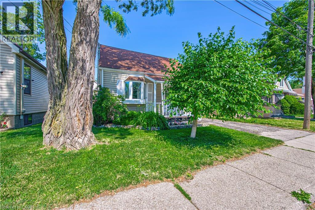 44 East 32nd Street, Hamilton, Ontario  L8V 3R6 - Photo 3 - 40842647