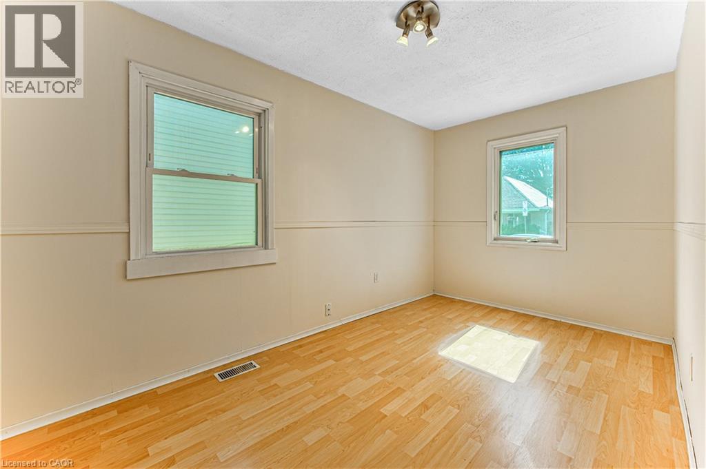 44 East 32nd Street, Hamilton, Ontario  L8V 3R6 - Photo 19 - 40842647