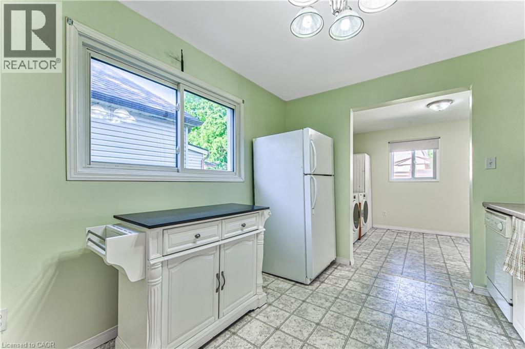44 East 32nd Street, Hamilton, Ontario  L8V 3R6 - Photo 12 - 40842647
