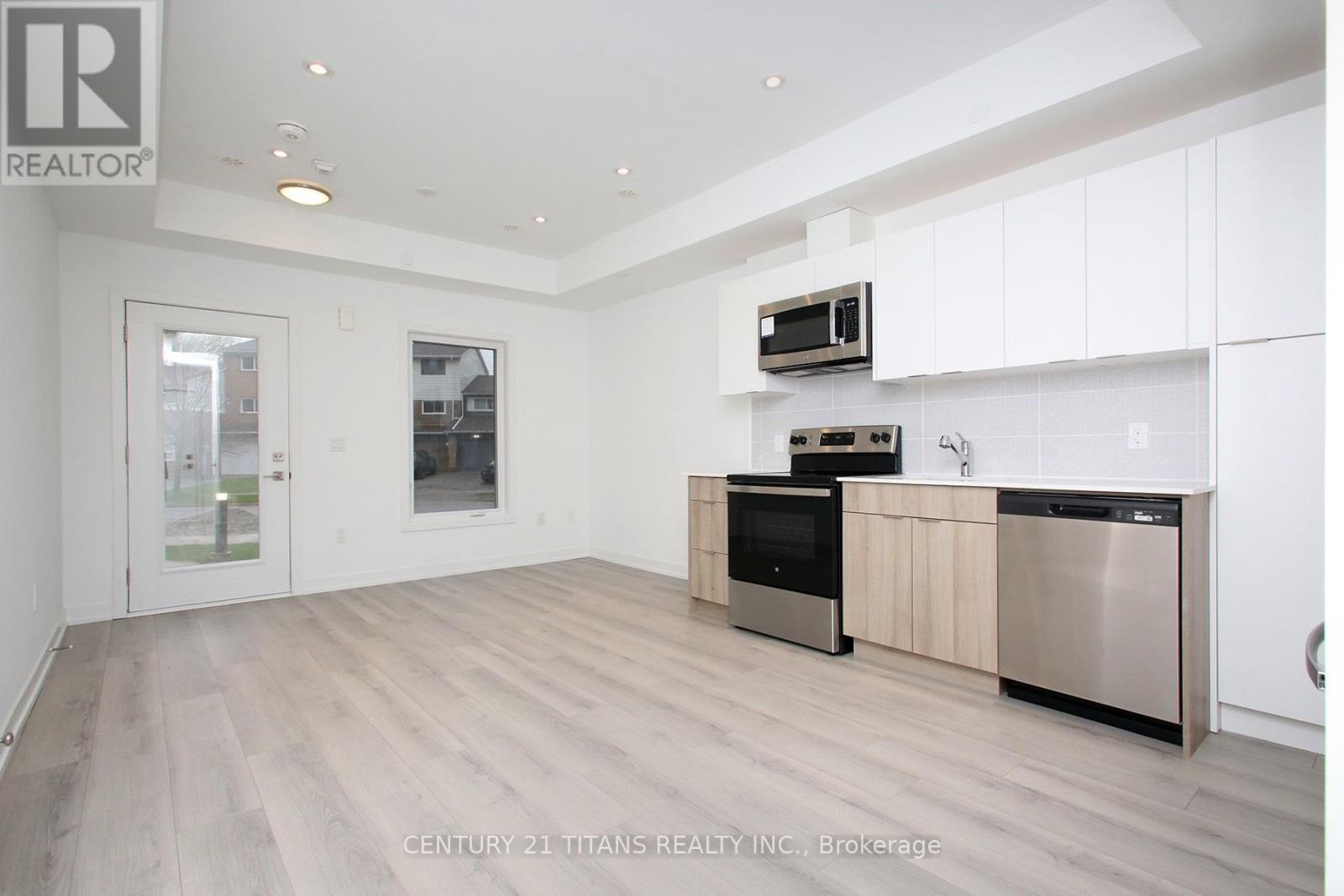 35 Calamint Lane, Toronto, Ontario M1W 2H1 - Photo 2 - E13527328