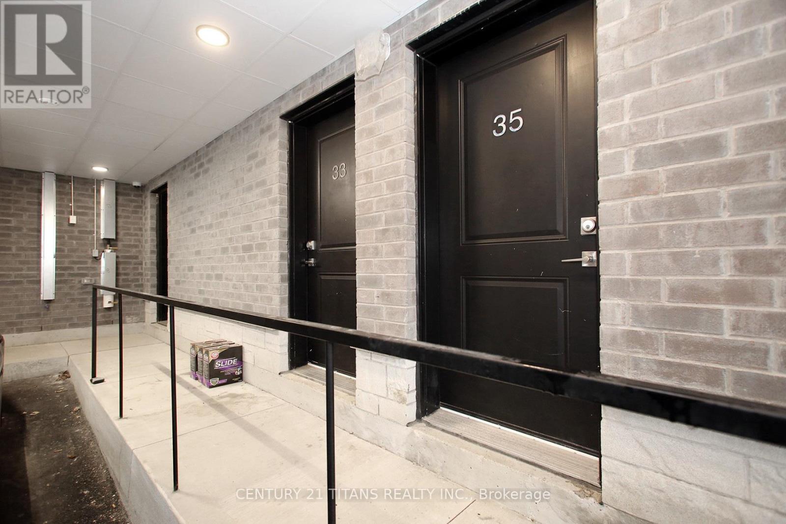35 Calamint Lane, Toronto, Ontario M1W 2H1 - Photo 20 - E13527328