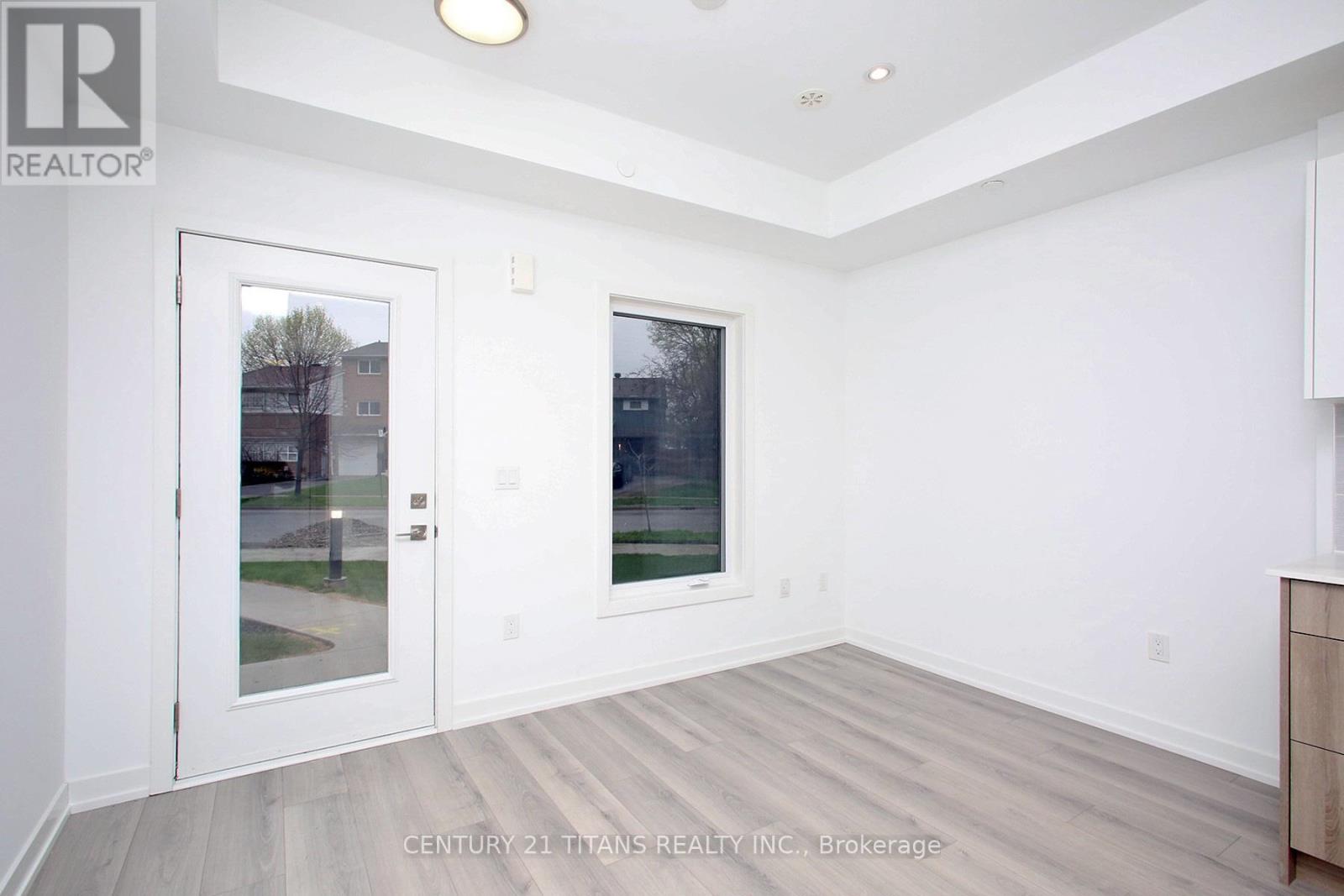 35 Calamint Lane, Toronto, Ontario M1W 2H1 - Photo 6 - E13527328