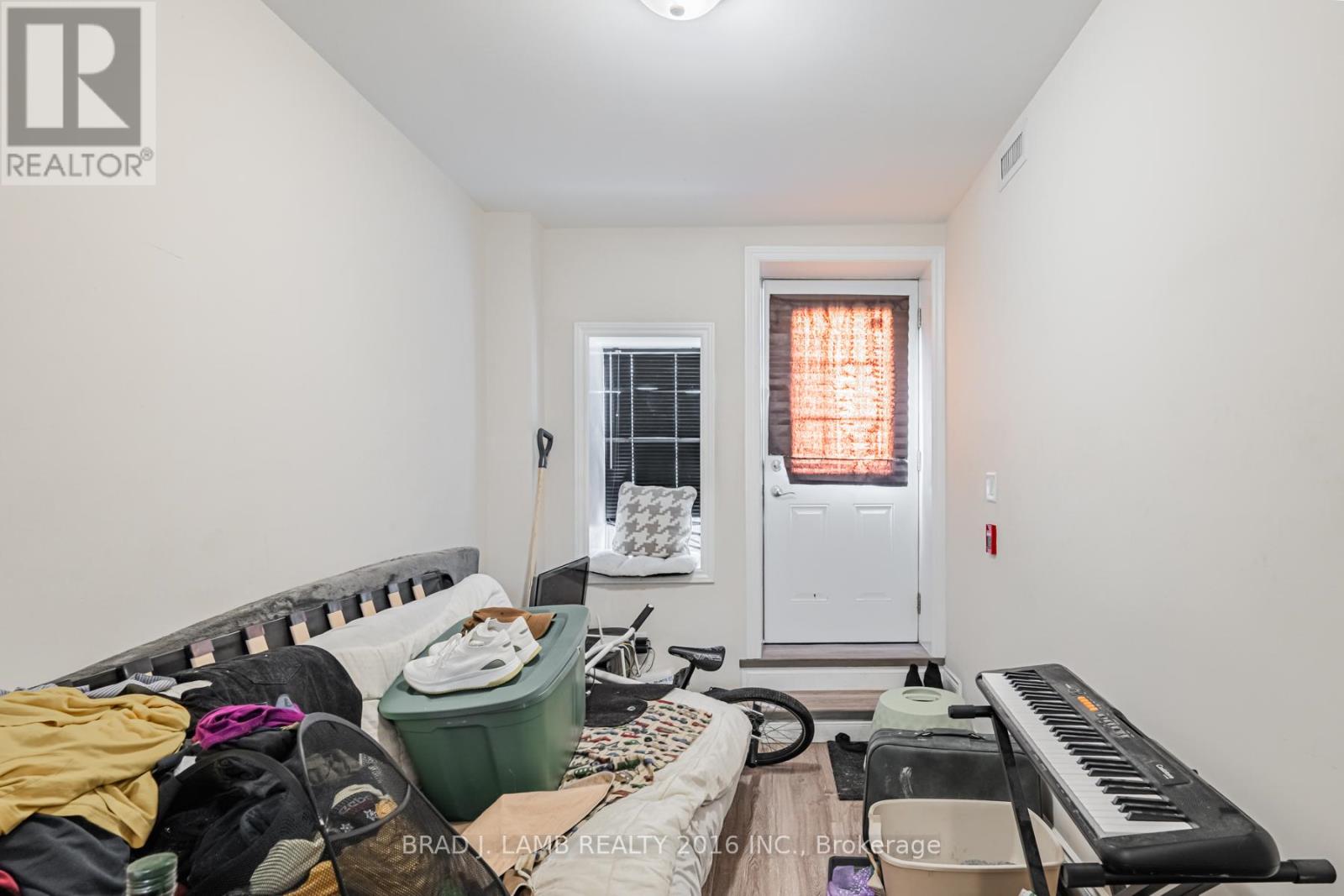 3 - 2904a Danforth Avenue, Toronto, Ontario  M4C 1M1 - Photo 8 - E13527352