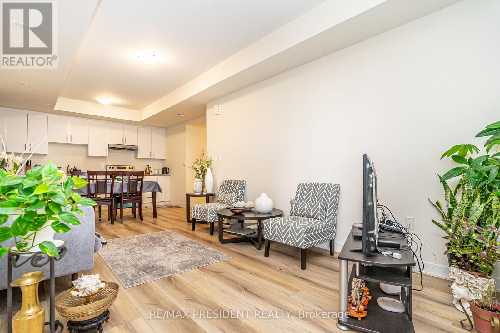 218 - 755 Omega Drive, Pickering, Ontario  L1V 0H1 - Photo 5 - E13527386