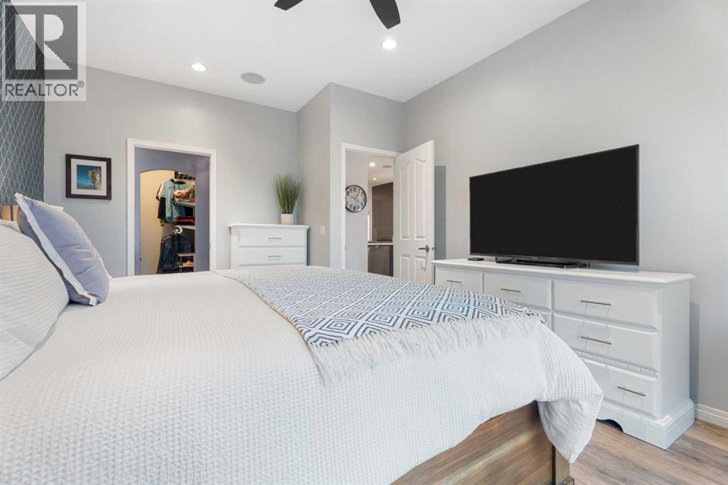 399 Tuscany Ridge Heights NW, Calgary, Alberta  T3L 3B6 - Photo 13 - A2326100