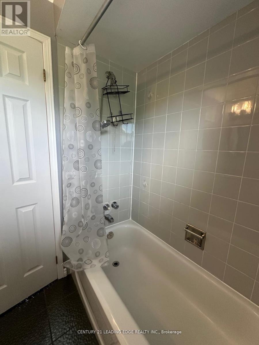 Main - 1506 Reesor Court, Pickering, Ontario  L1X 2M9 - Photo 14 - E13445284