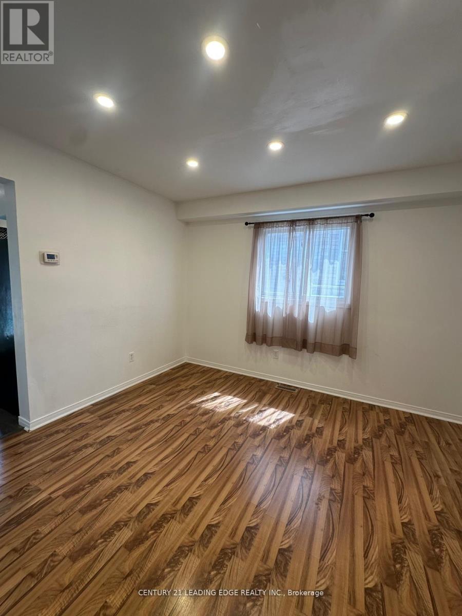 Main - 1506 Reesor Court, Pickering, Ontario  L1X 2M9 - Photo 5 - E13445284