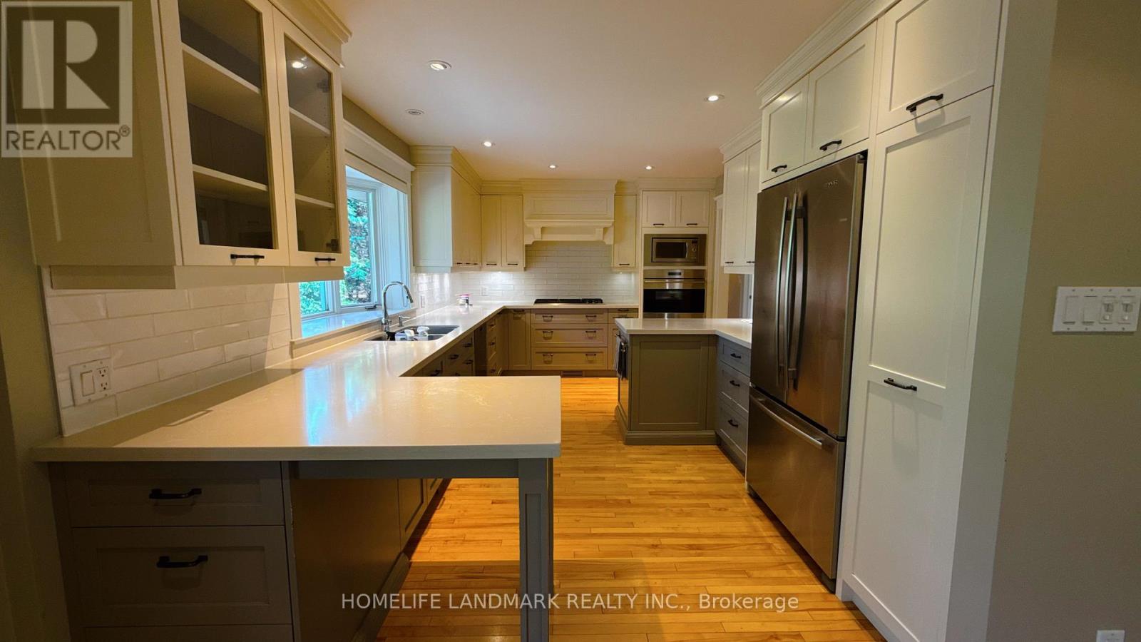 2062 Glenforest Crescent, Oakville, Ontario L6J 2G4 - Photo 7 - W13527274