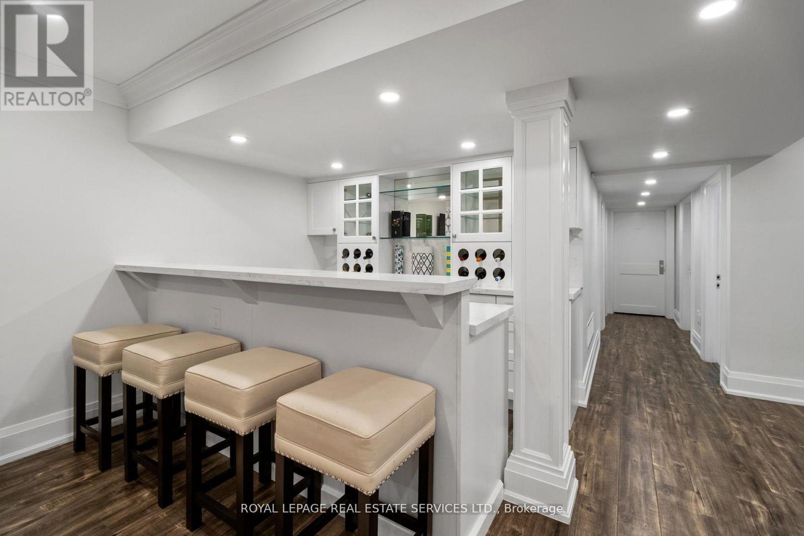 5 Kirk Bradden Road W, Toronto, Ontario  M8Y 2G1 - Photo 34 - W13527346