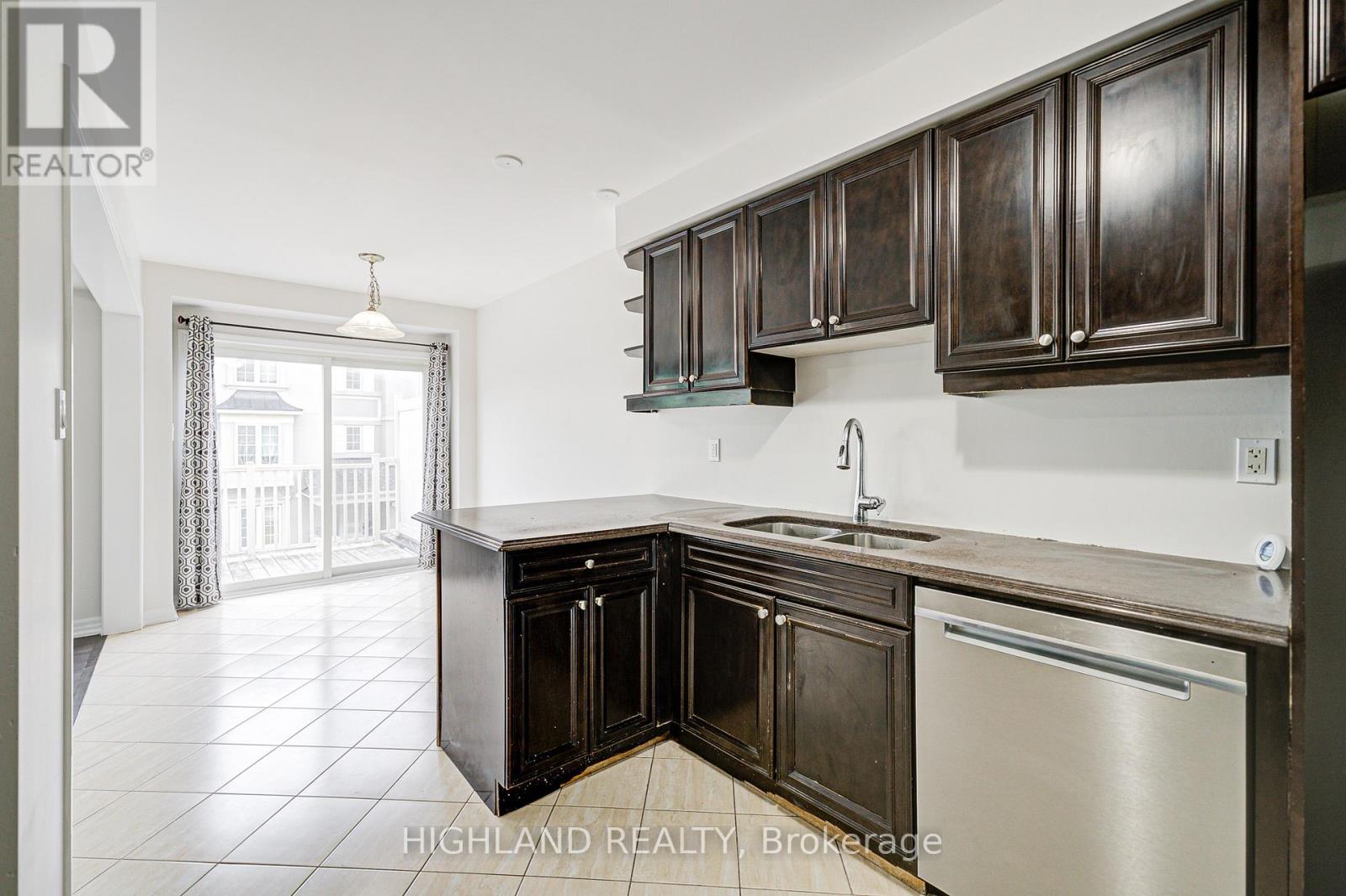 4 - 265 Ellen Davidson Drive, Oakville, Ontario  L6M 0V4 - Photo 14 - W13527376